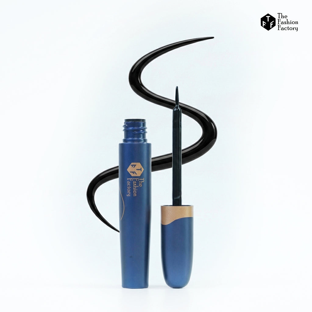 BLUE EYELINER